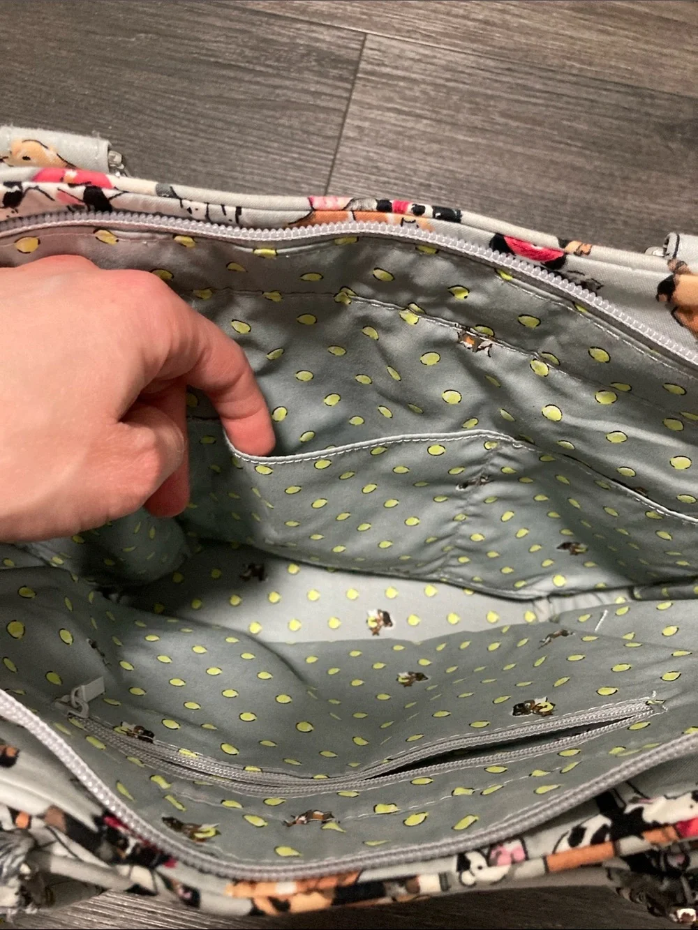 Vera Bradley Glenna Bag, Best in Show - Picture 3 of 5